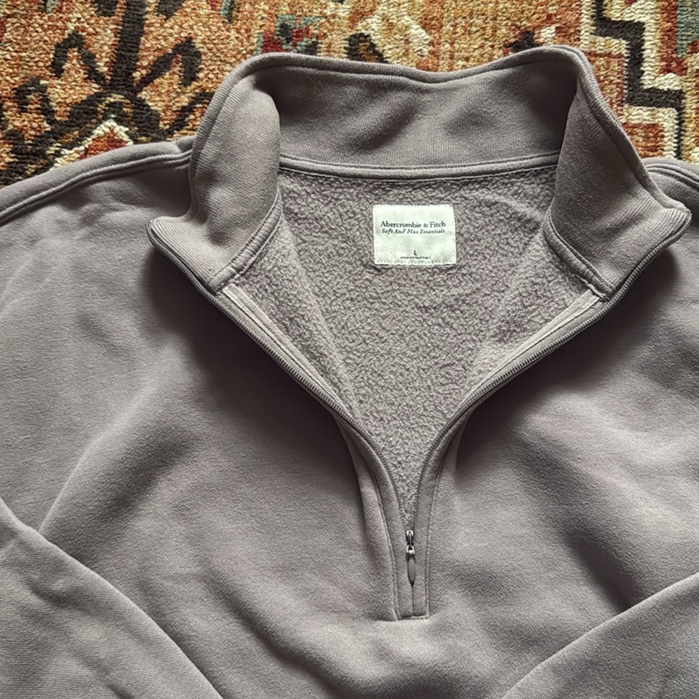 Abercrombie & Fitch Soft A&F Max Essentials Quarter Zip - Picture 3 of 6